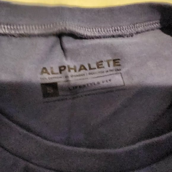 LDB-More Fitted Crop - Oceania - Picture 4 of 5